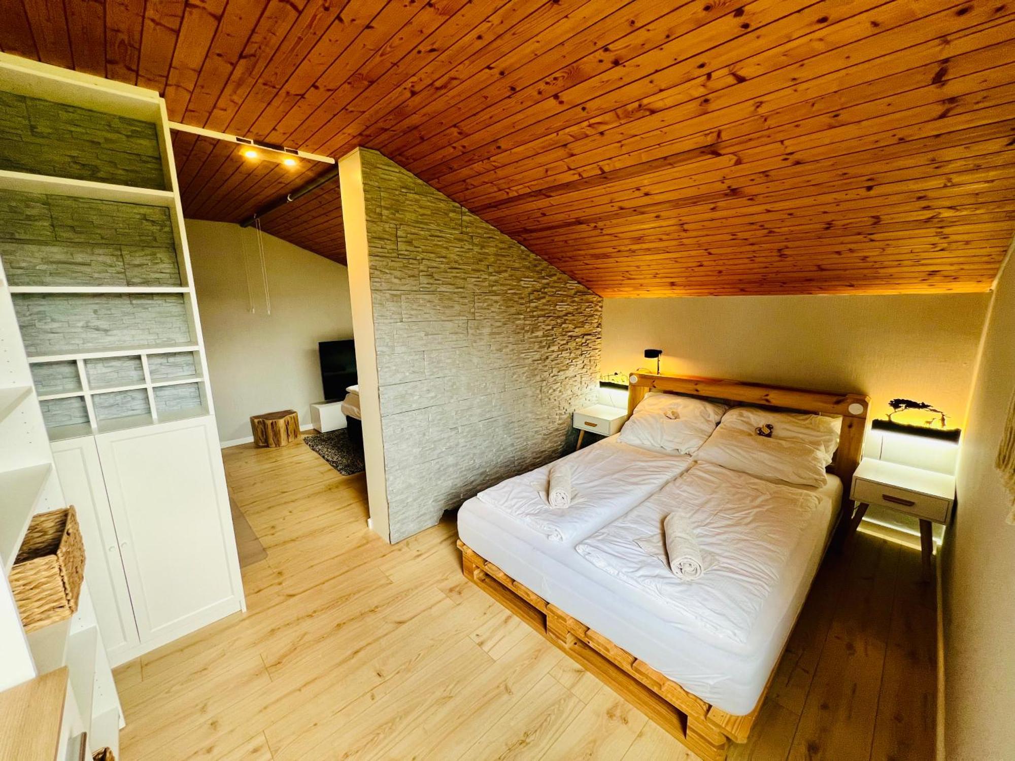 Mitten Im Schwarzwald Mit Infrarot-Sauna Und Garagenparkplatz Schönwald Ngoại thất bức ảnh